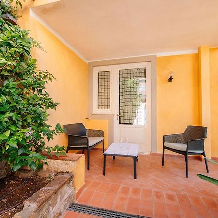 Holiday Home Il Borgo Degli Agrumi Uzzano Ngoại thất bức ảnh